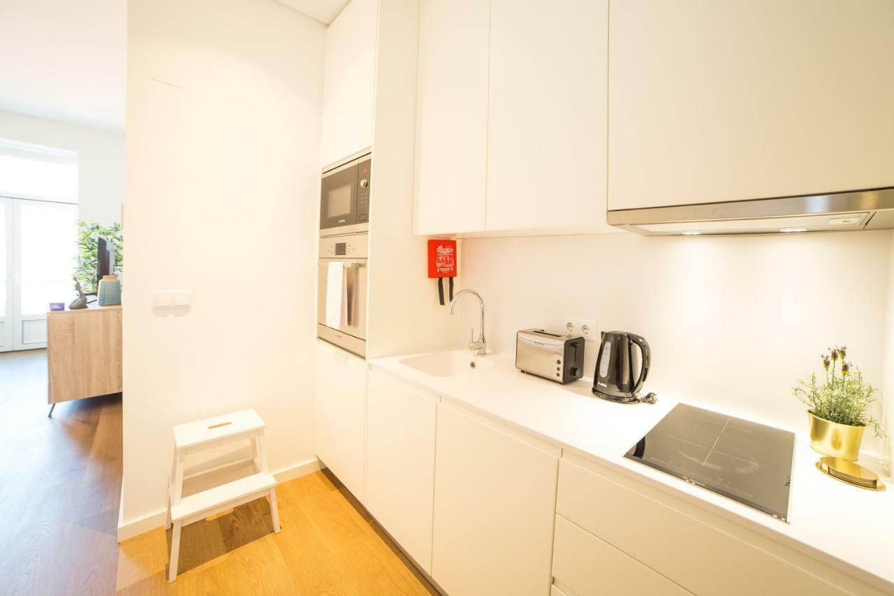 Flh Restauradores Modern Studios Lisbon Bagian luar foto